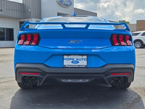 New 2026 Ford Mustang GT Premium w/ GT Performance Package RWD image 4