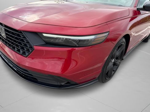 Used 2025 Honda Accord Sport image 31