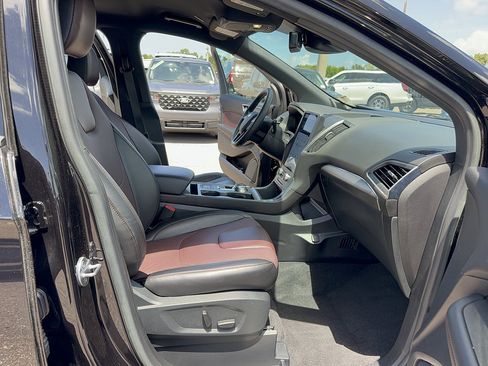 Certified 2022 Ford Edge Titanium w/ Equipment Group 301A AWD/4WD image 12