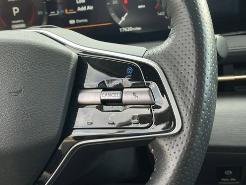 Used 2023 Nissan Ariya FWD image 25