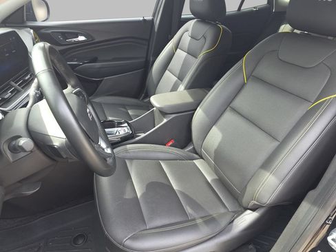 Certified 2024 Chevrolet Trax ACTIV w/ Sunroof Package FWD image 15