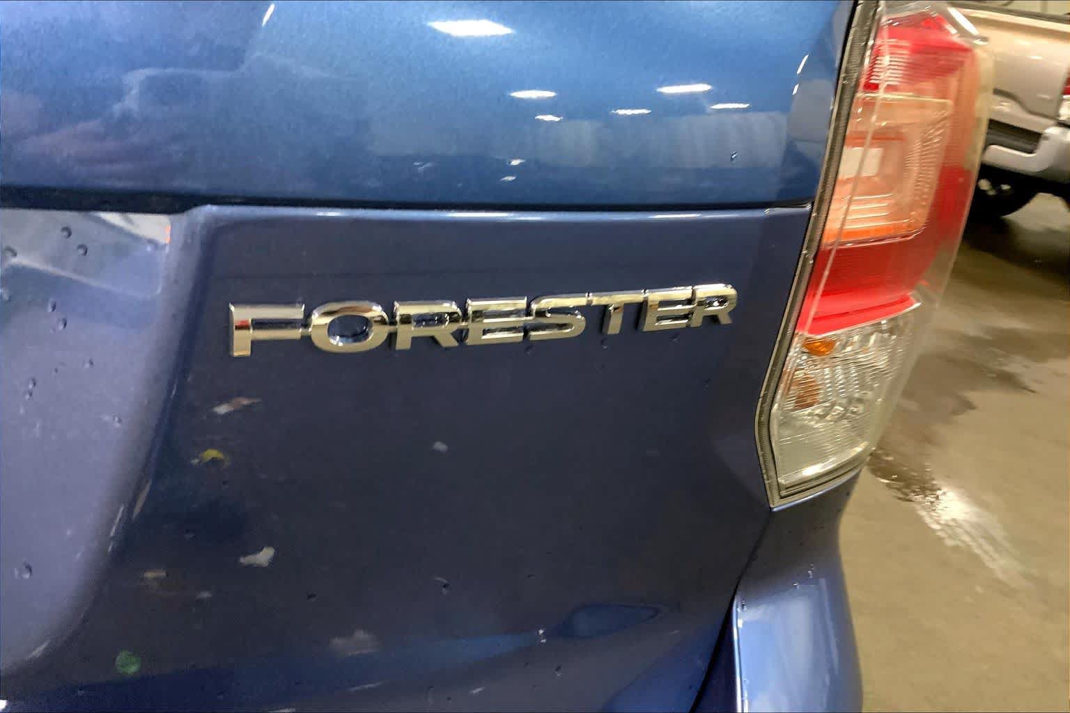 Used 2018 Subaru Forester 2.5i Premium AWD/4WD image 10