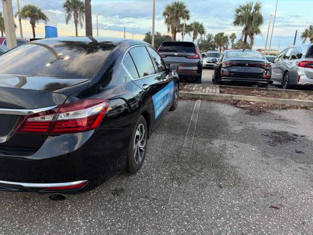 Used 2016 Honda Accord LX image 7