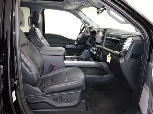 New 2026 Ford F250 Lariat w/ Black Appearance Package AWD/4WD image 30