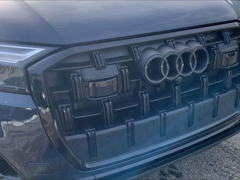 Certified 2025 Audi Q7 3.0T Premium Plus image 32