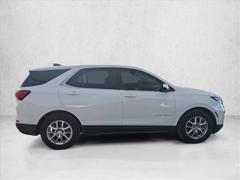 Used 2022 Chevrolet Equinox LT image 6