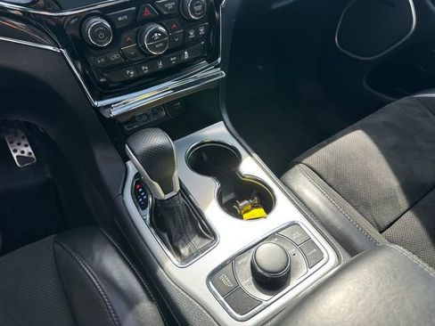 Used 2020 Jeep Grand Cherokee SRT AWD/4WD image 19