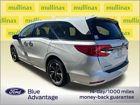 Used 2024 Honda Odyssey Elite image 3