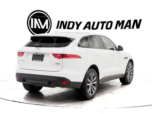 Used 2019 Jaguar F-PACE Prestige image 4