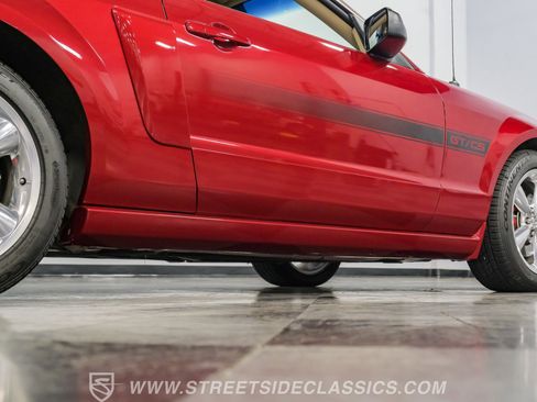 Used 2007 Ford Mustang GT image 26