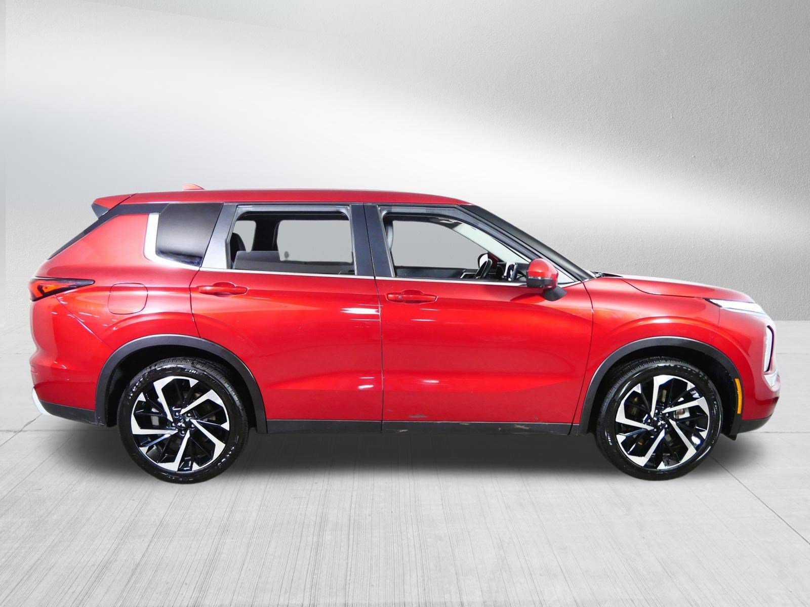 Used 2024 Mitsubishi Outlander SE FWD image 8