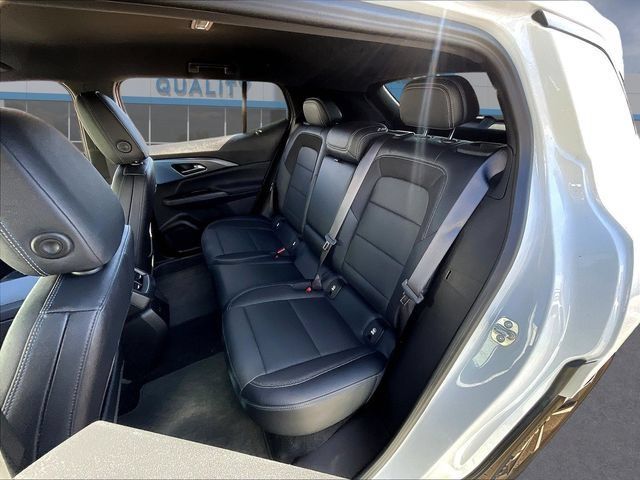 Certified 2024 Chevrolet Equinox EV LT FWD image 24