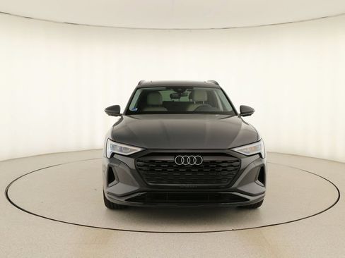 Certified 2024 Audi Q8 e-tron Premium Plus AWD/4WD image 11