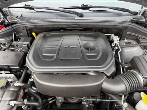 Used 2022 Jeep Grand Cherokee Laredo X image 38