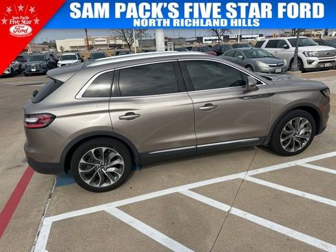 Used 2021 Lincoln Nautilus Reserve w/ Equipment Group 201A image 7