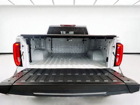 Used 2024 GMC Sierra 1500 SLT w/ SLT Premium Package AWD/4WD image 19