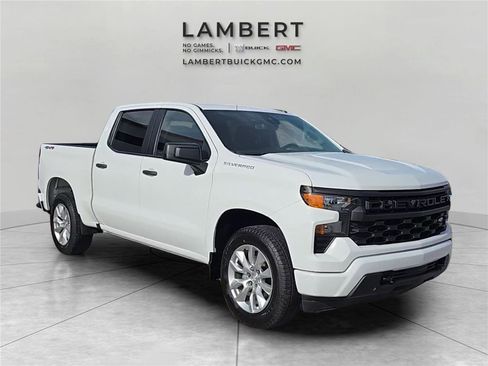 Used 2023 Chevrolet Silverado 1500 Custom image 8