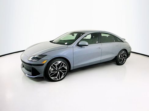 Used 2024 Hyundai Ioniq 6 SEL RWD image 4