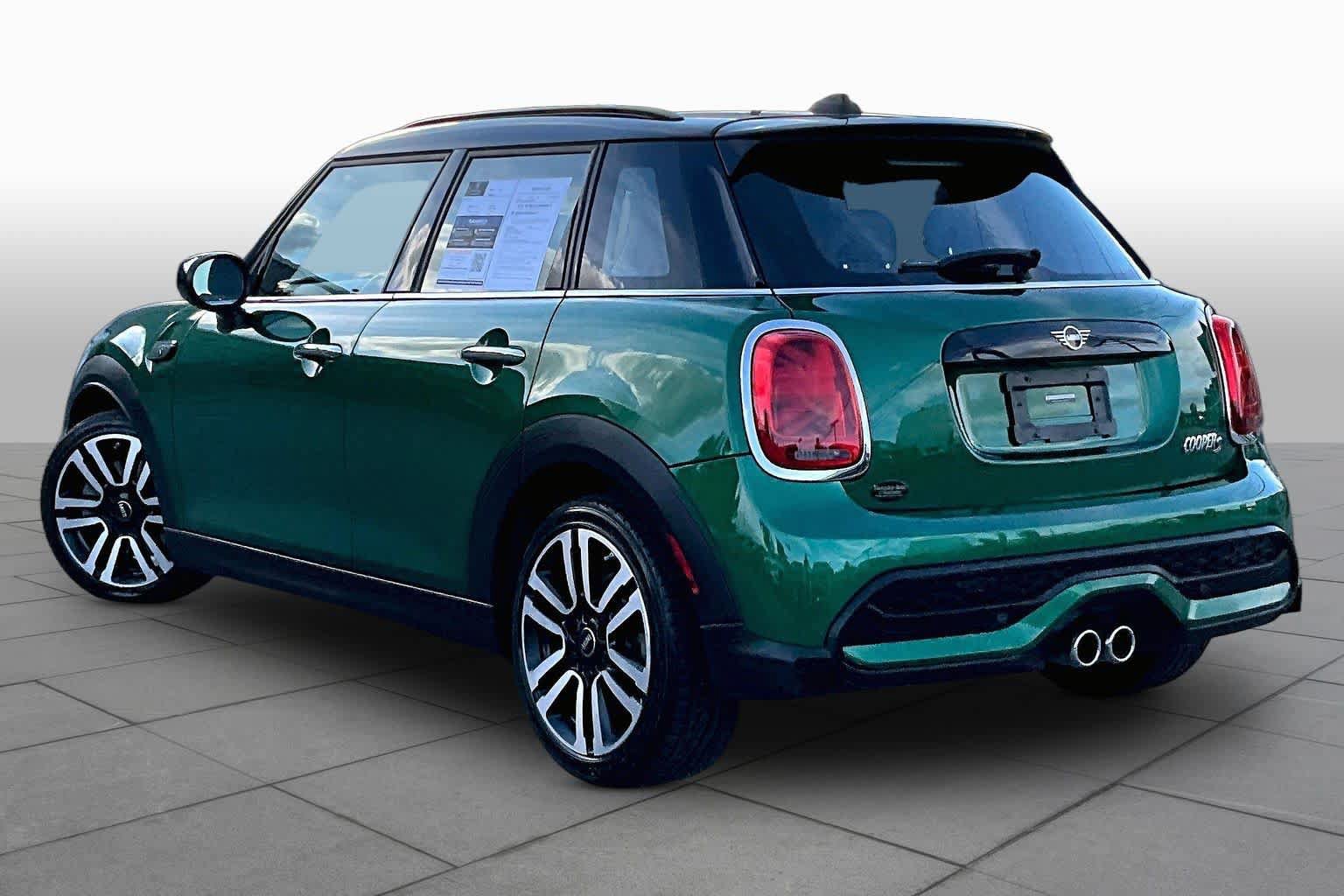 Used 2023 MINI Cooper S w/ Signature Upholstery Package FWD image 12