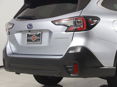 Used 2022 Subaru Outback Premium AWD/4WD image 38