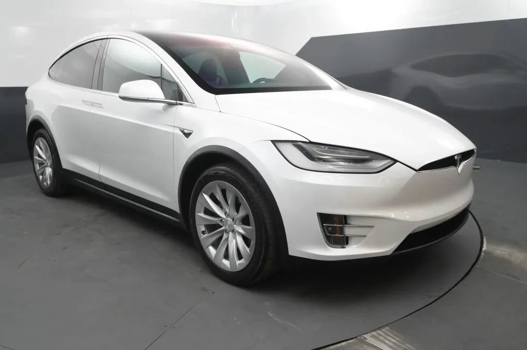 Used 2020 Tesla Model X Long Range AWD/4WD image 7