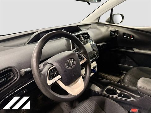 Used 2017 Toyota Prius Two image 8