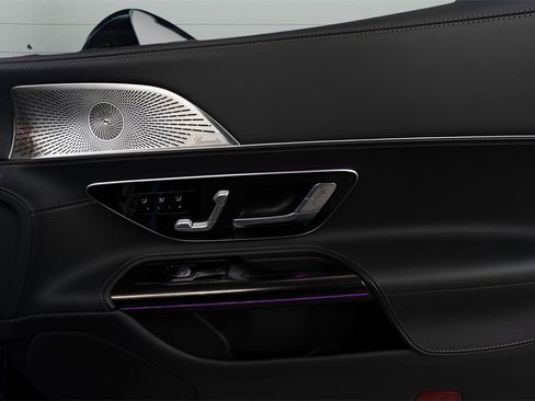 Used 2022 Mercedes-Benz SL 55 AMG 4MATIC image 28