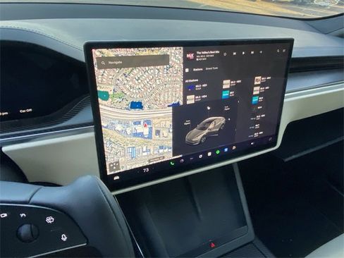 Used 2021 Tesla Model S Plaid image 11