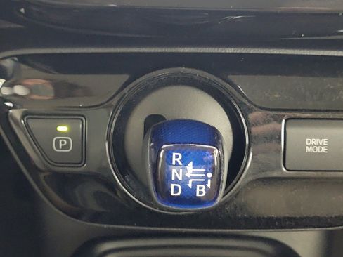 Used 2020 Toyota Prius image 17