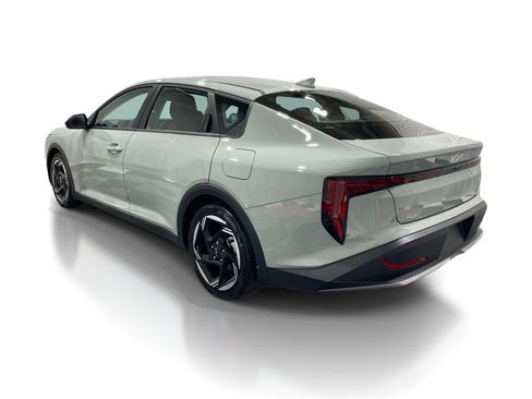 Used 2025 Kia K4 EX FWD image 2