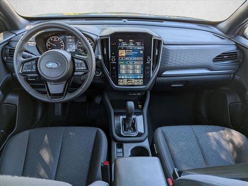 Used 2025 Subaru Forester Premium image 18