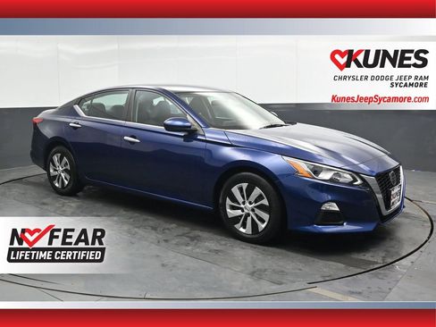 Used 2020 Nissan Altima 2.5 S image 1