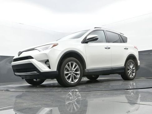 Used 2016 Toyota RAV4 Limited w/ Advanced Technology Package FWD image 12