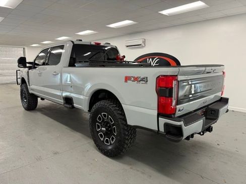 New 2026 Ford F250 Platinum w/ FX4 Off-Road Package image 9