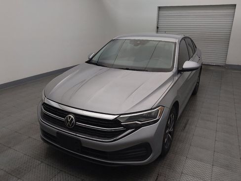 Used 2022 Volkswagen Jetta S image 15