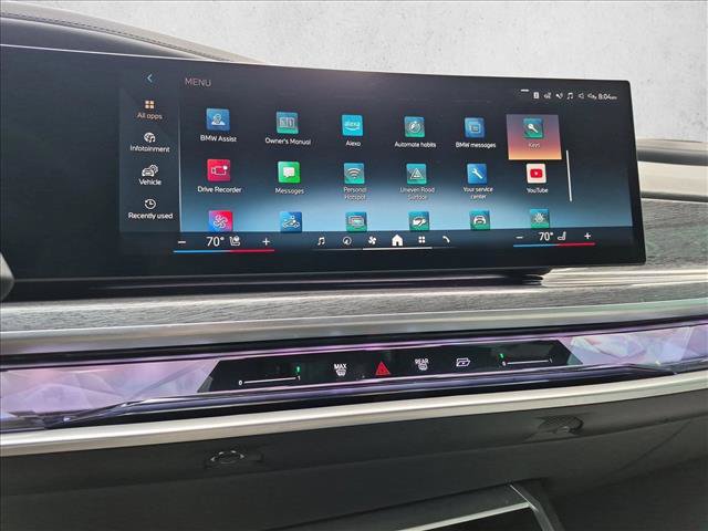 Used 2023 BMW i7 xDrive60 w/ Parking Assistance Package AWD/4WD image 15
