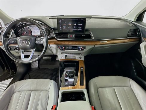 Used 2022 Audi Q5 2.0T Premium image 3