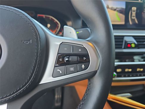 Used 2022 BMW 530i w/ M Sport Package image 21