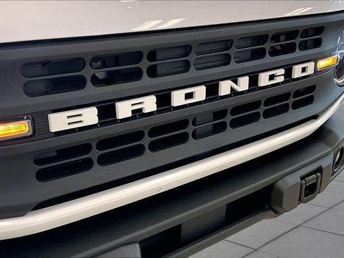 Used 2023 Ford Bronco Black Diamond AWD/4WD image 27