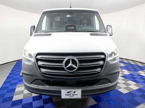 Used 2025 Mercedes-Benz Sprinter 2500 image 2
