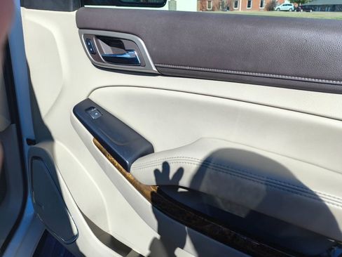 Used 2016 GMC Yukon Denali w/ Open Road Package image 18