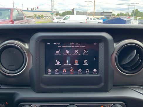 Used 2021 Jeep Wrangler Unlimited Sport AWD/4WD image 13