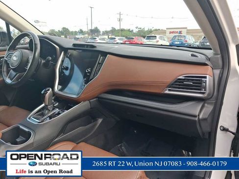 Used 2023 Subaru Outback Touring AWD/4WD image 16