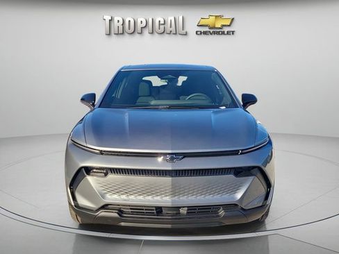 New 2026 Chevrolet Equinox EV LT image 8