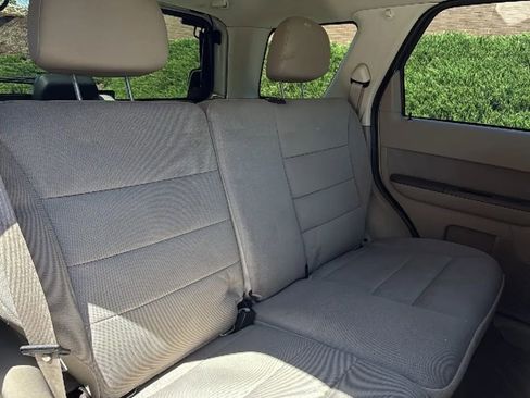 Used 2012 Ford Escape XLT image 30