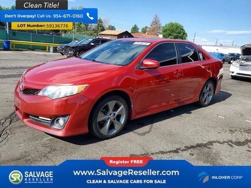 Used 2012 Toyota Camry SE FWD image 1