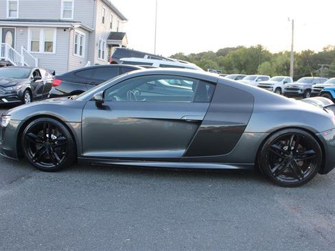 Used 2014 Audi R8 V10 image 5