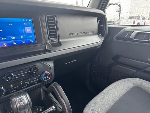 Used 2023 Ford Bronco Big Bend image 23