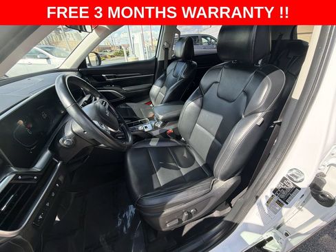 Used 2025 Kia Telluride S FWD image 14