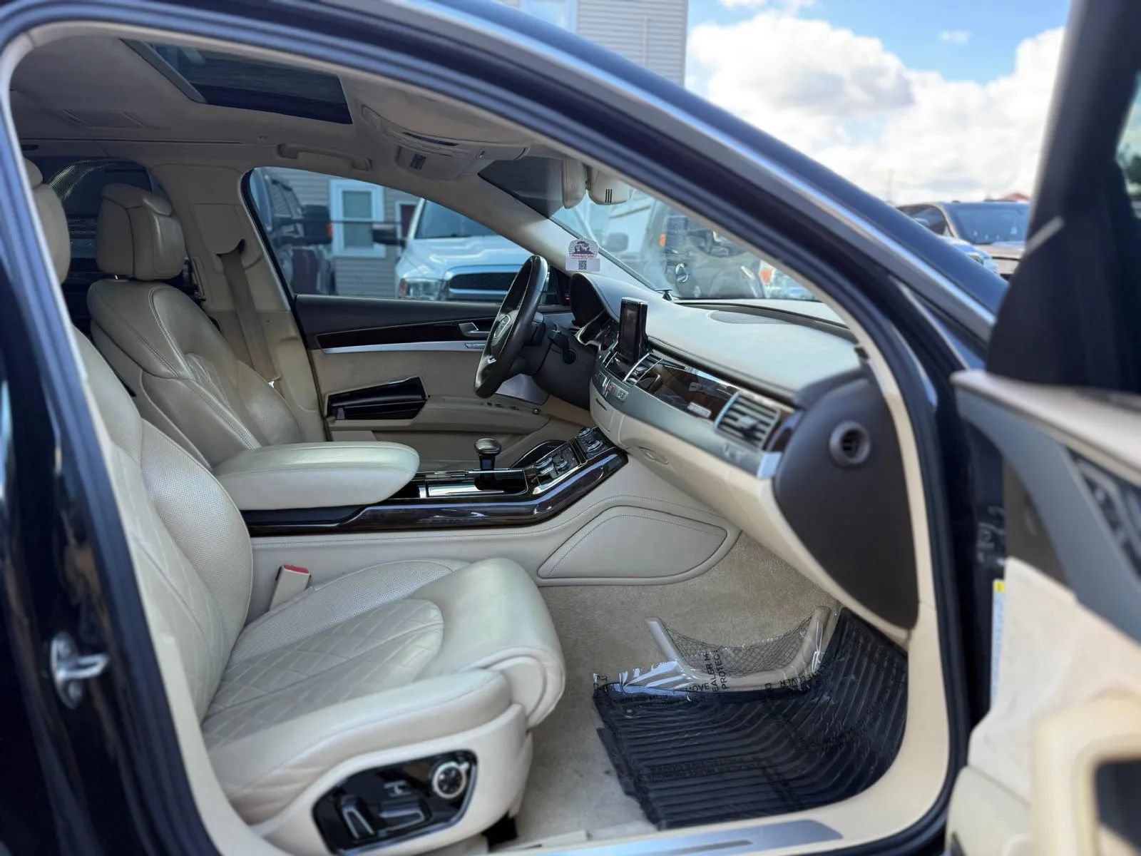 Used 2014 Audi A8 L 4.0T w/ Luxury Package AWD/4WD image 31